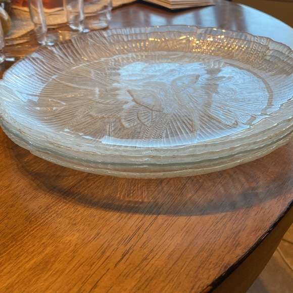 Vintage set of 4 Arcoroc made in France dinner plates 10.5” Canterbury Cronus - Picture 3 of 3